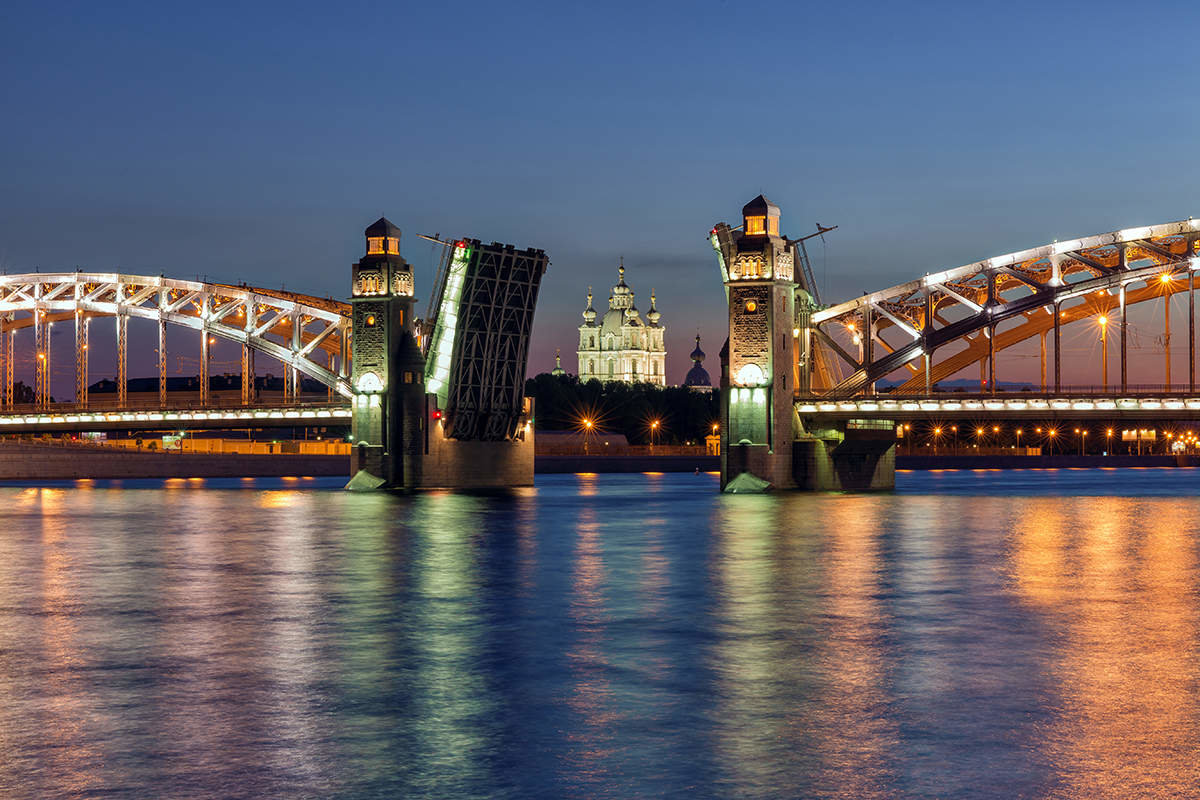 Большеохтинский мост в Санкт-Петербурге: конструктивные особенности и история