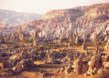 Каппадокия: загадки появления и обзор необычного места в Турции