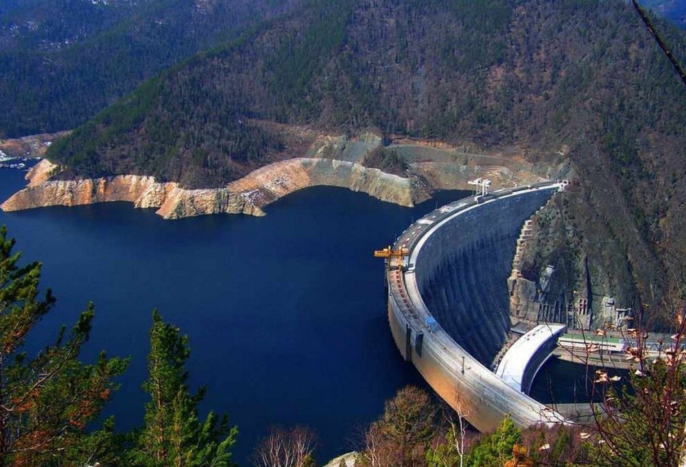 Саяно-Шушенская ГЭС: история в цифрах и особенности конструкции