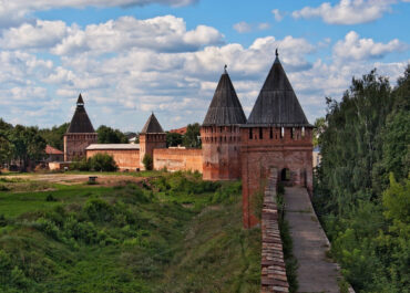 Смоленская крепость: историческое значение и описание музея-заповедника