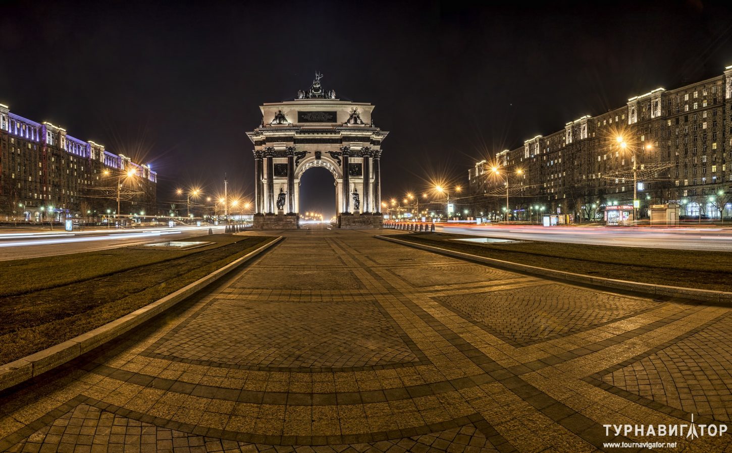 Триумфальная арка на Кутузовском проспекте в Москве: история, архитектура, фунциональность