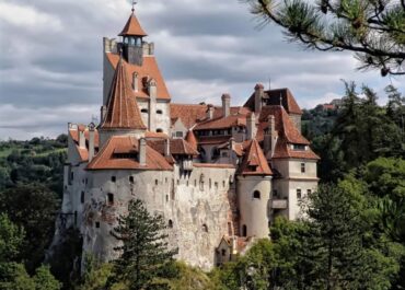 Замок Бран в Румынии: архитектура, история и обзор музея
