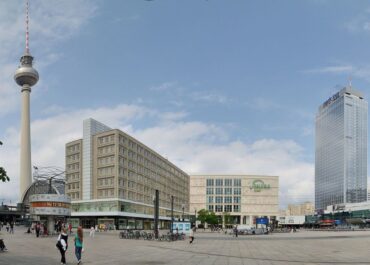 Александрплац: история и архитектура объектов в центре площади Берлина