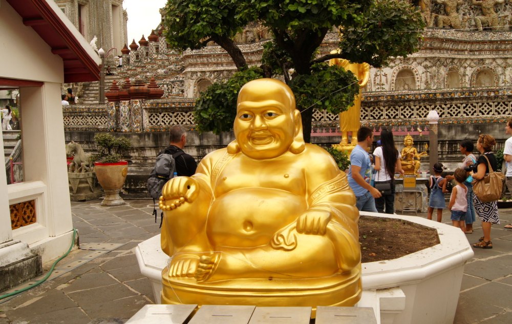 Храм Ват Арун: история и архитектура буддийской святыни в Бангкоке