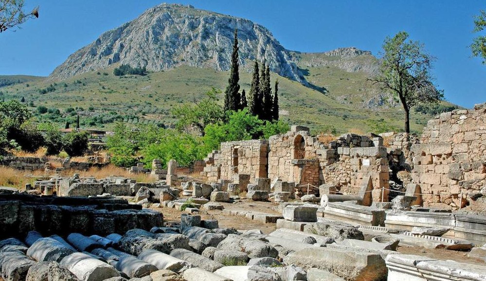 Коринф: история первого греческого города и описание древнейшего поселения