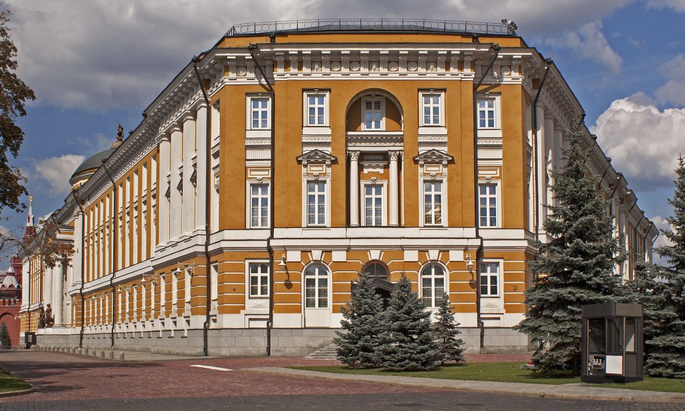 Сенатский дворец в Московском Кремле: история здания, архитектура и интерьеры