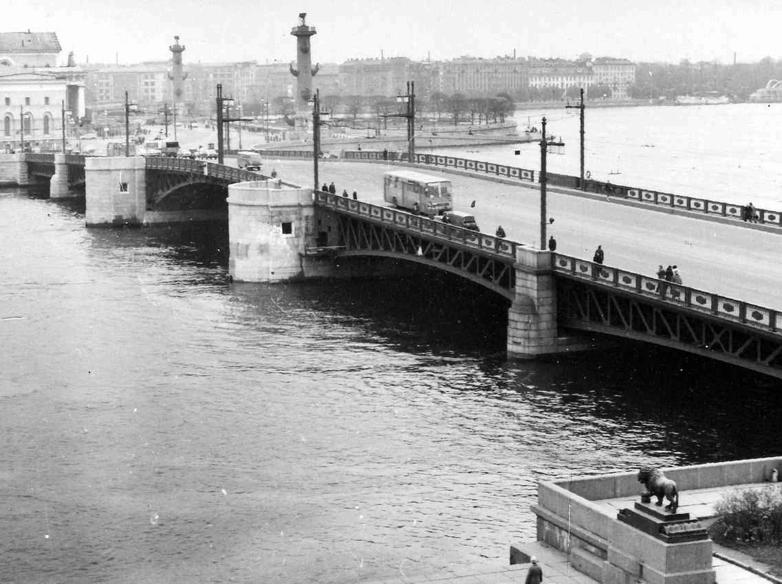 История создания Дворцового моста и факты о проектировании и строительстве