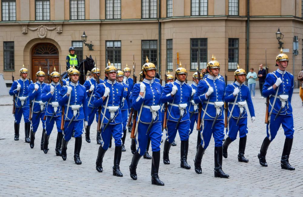 Королевский дворец в Стокгольме: история, архитектура и интерьеры резиденции