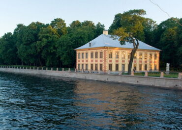 Летний дворец и сад в Санкт-Петербурге: история создания и знакомство с архитектурой и интерьерами