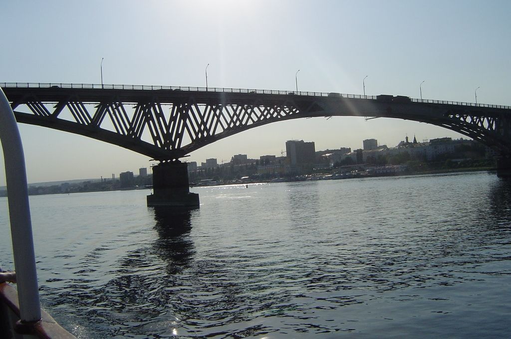Саратовский мост на Волге: отличительные особенности и малоизвестные факты