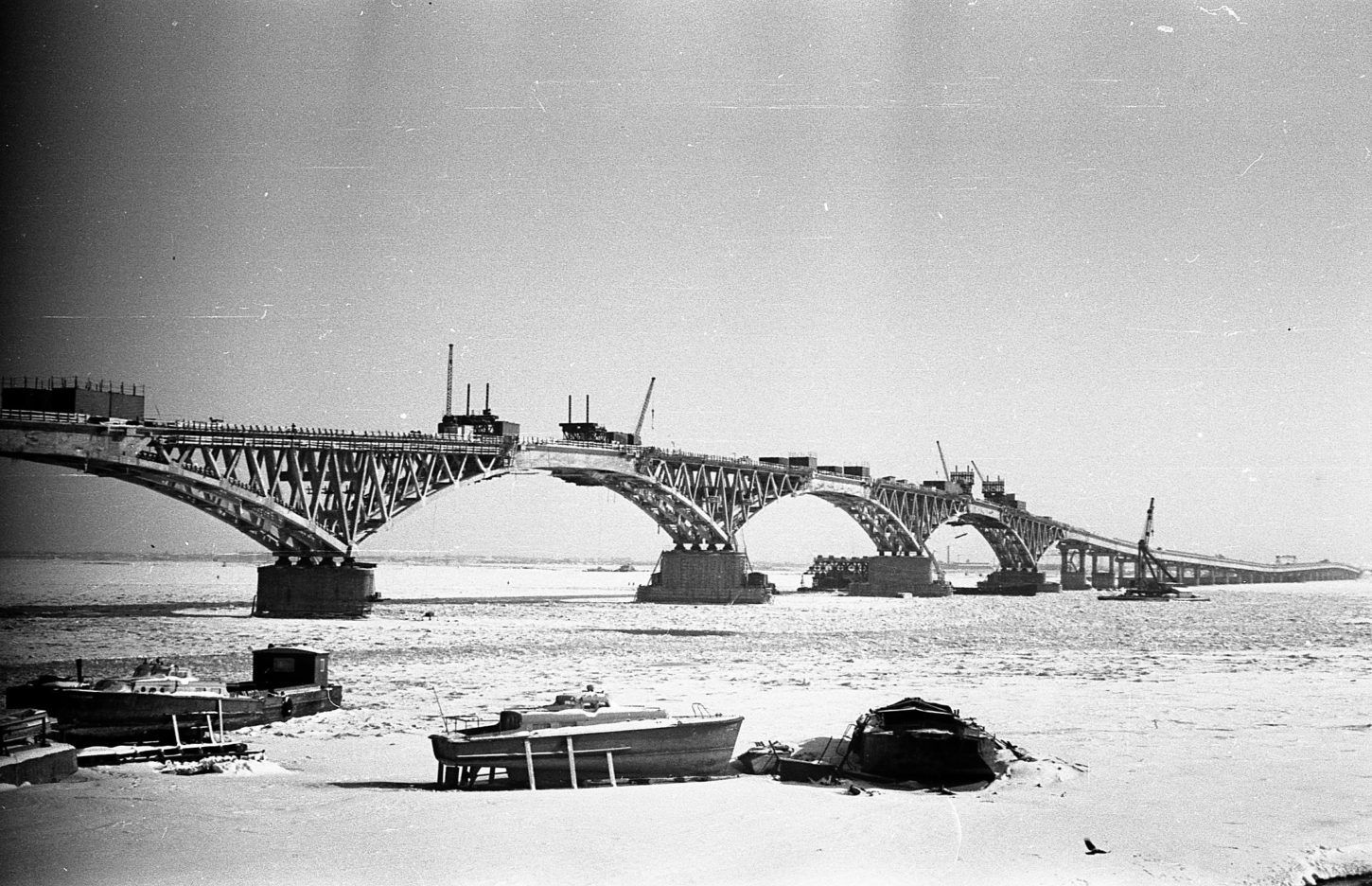 Саратовский мост на Волге: отличительные особенности и малоизвестные факты